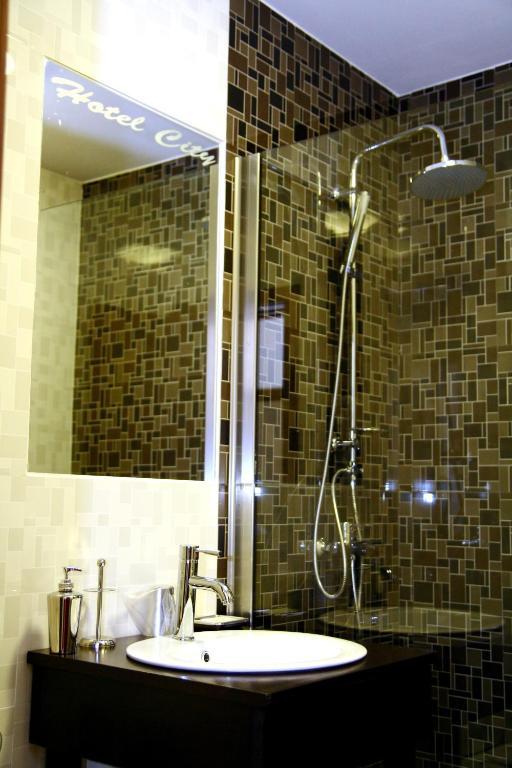 Hotel City Tulcea Værelse billede